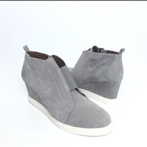 Paolo | NIB | Felicia Gray Sneakers with Suede Texture and Slip-On Design